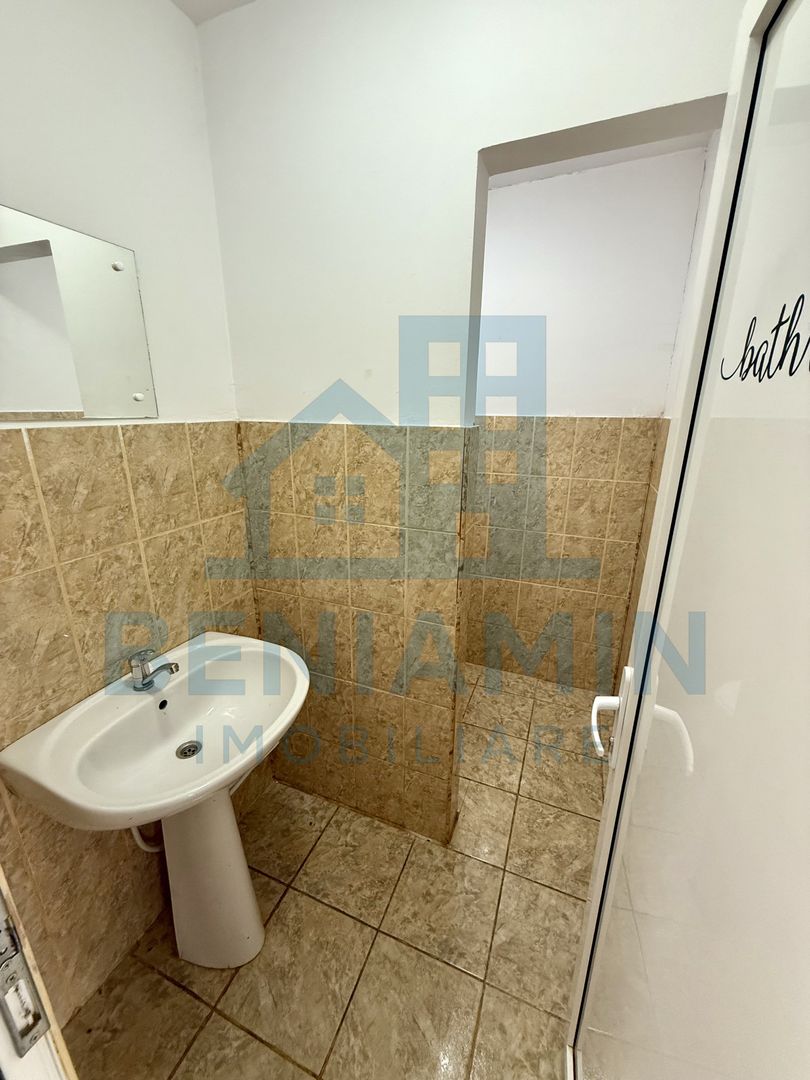 Spatiu comercial - 120mp -  etaj 1 - compartimentat - Agronomie - Poză 6