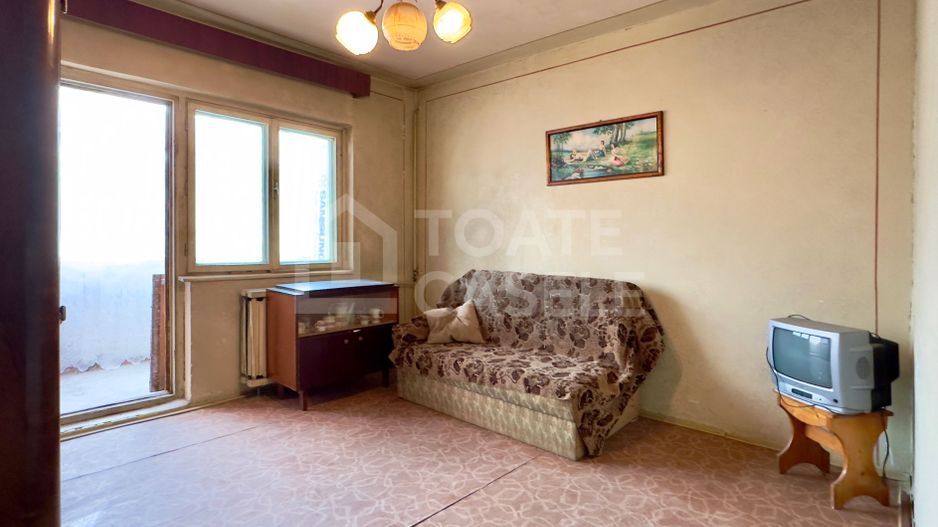 Apartament cu 2 camere pe Strada Plopilor - Poză 2