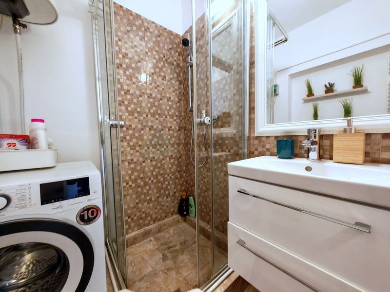 Spațioasă, luminoasă, complet renovată și mobilată, Bloc UNIC - Poză 8