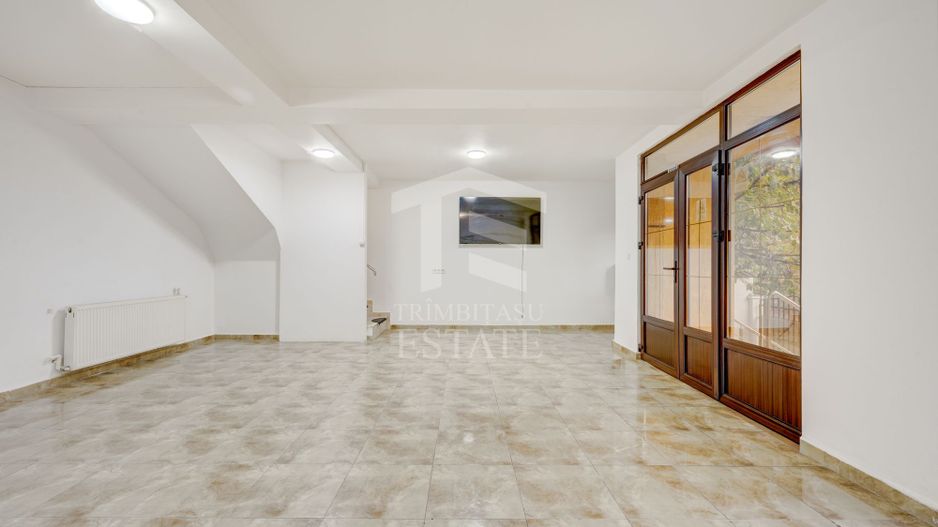 Casa Timpuri Noi 2010 P+1+M 220M - Poză 7
