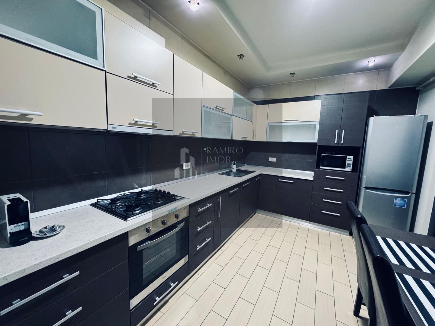 OCAZIE APARTAMENT 78MP MALL VITAN DE INCHIRIAT - Poză 5