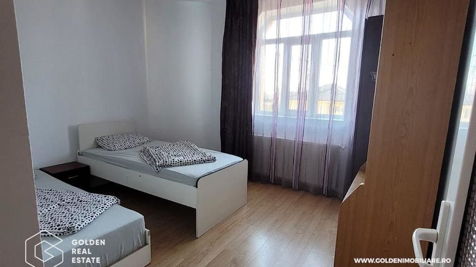 Casa tip duplex cu mult spatiu interior, 8 camere, zona Gai - Poză 4