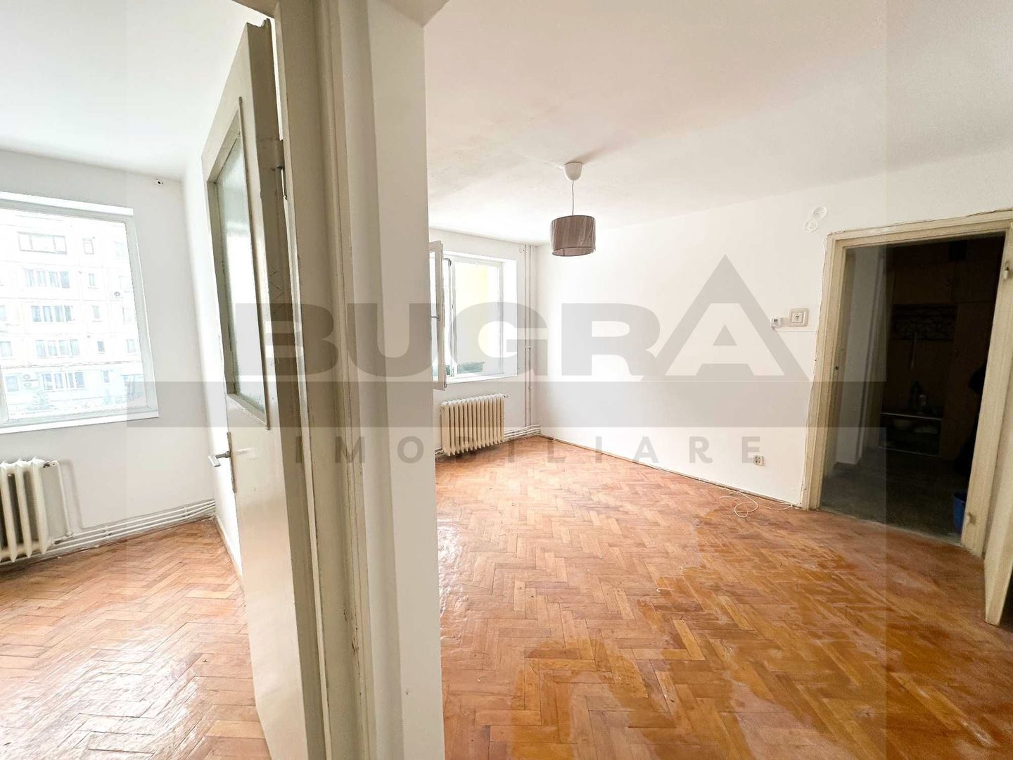 Apartament 3 camere, etaj intermediar, zona P-ta Hermes - Poză 4
