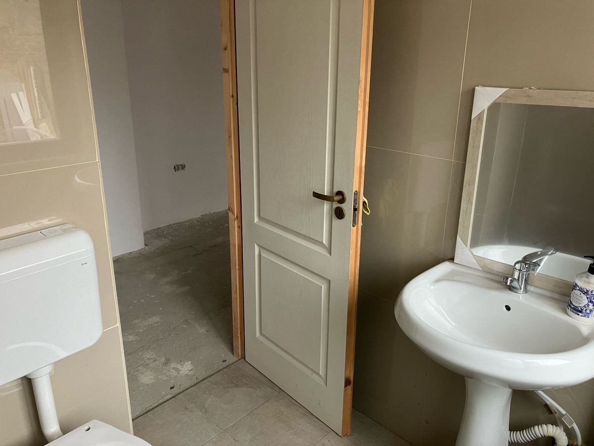 Casa/Vila 6 camere Piata Victoriei, Buzesti / An 2023 - Poză 14