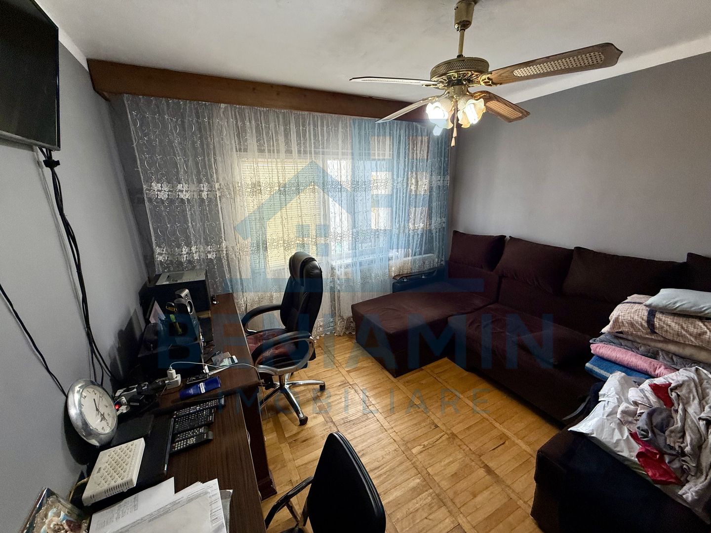 4 camere decomandat 99mp centrala mobilat Craiovita Promenada - Poză 9