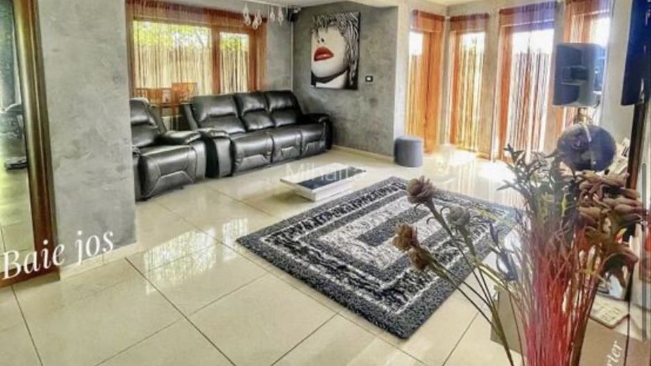 Casa Vanatori ,mobilata, utilata teren 500 mp - Poză 1