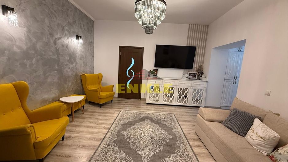 Casă tip duplex de vânzare – Strada I.C. Brătianu - Poză 1