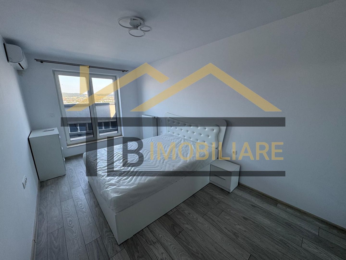 Apartament cu 3 camere, 70mp,  parcare, terasa, Zona Maurer - Poză 4