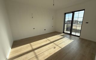 Duplex cu 3 camere despartit prin camera tehnica in Mosnita Noua - Poză 1