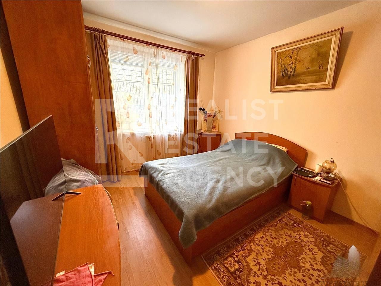 Sebastian - 13 Septembrie | 3 Camere | Decomandat | Bloc 1986 - Poză 1