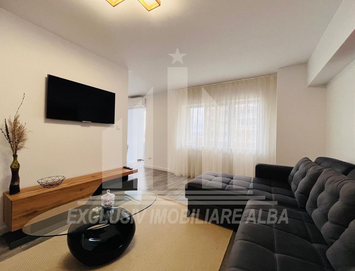 Apartament  cu 2 camere, Cetate M-uri - Poză 2