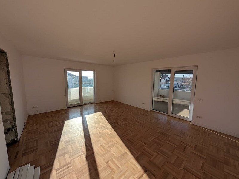 Casă Spațioasă 242 mp Utili și 600 mp Teren – Dragomirești-Deal - Poză 14