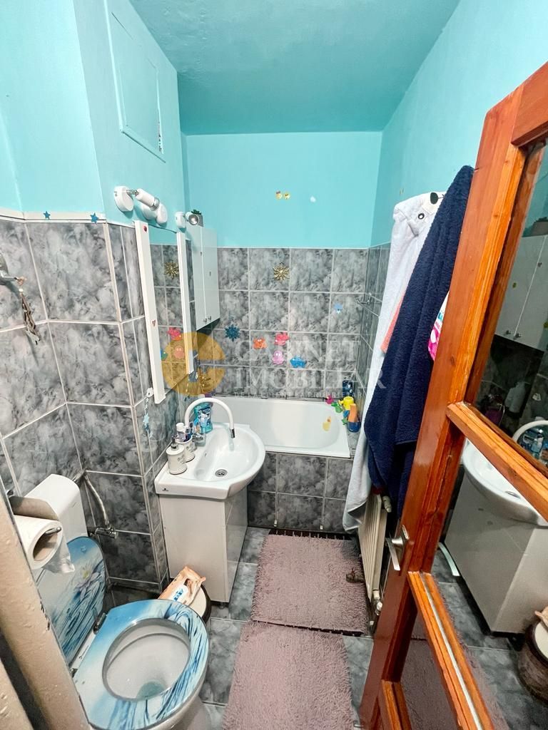Etaj 2, apartament cu 3 camere, zona ZIMBRU - Alexandru Cel Bun - Poză 5