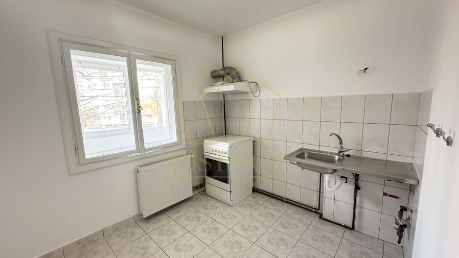 Apartament cu 3 camere, 2 boxe si garaj | Etaj 1 | Zona Fabric - Poză 8