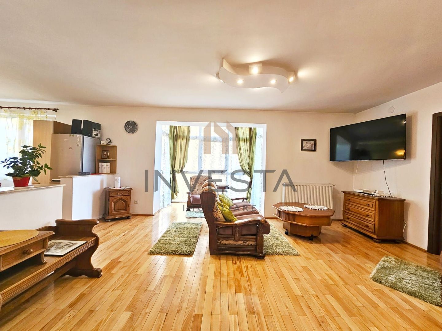 Apartament spatios cu 10 camere si parcare de inchiriat, Borhanci! - Poză 1