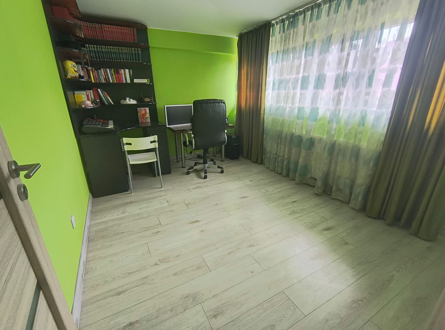 Camil Ressu- Ramnicu Sarat-adiacent- Fizicienilor curte+piscina - Poză 15