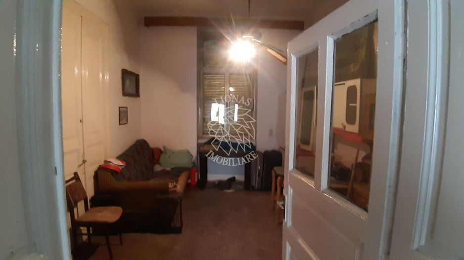 Casa de vanzare-3 camere ideal investitie-Bulevardul Republicii - Poză 2