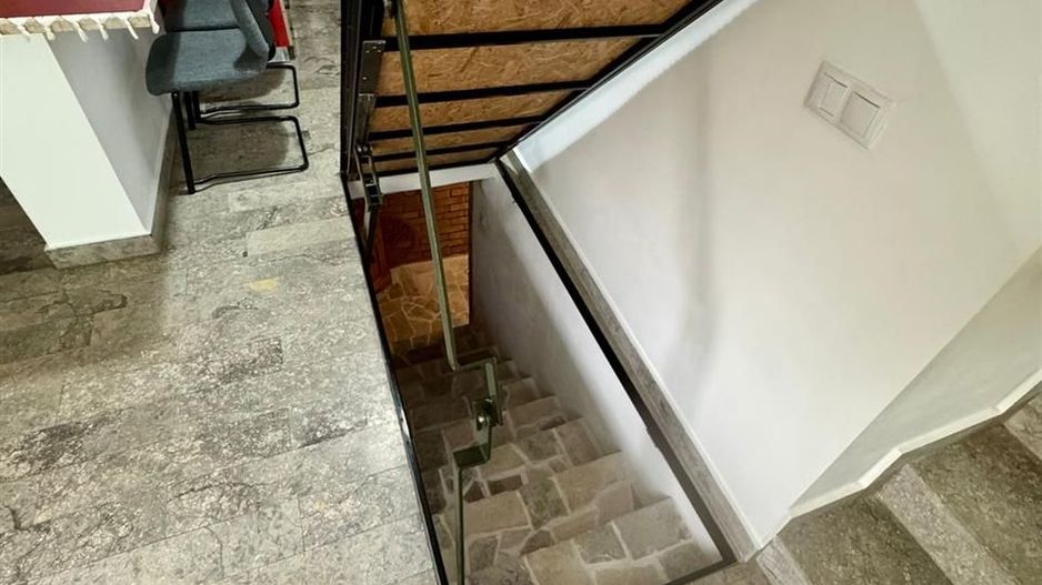 Casa cu 3 camere Ultracentrala - Poză 8