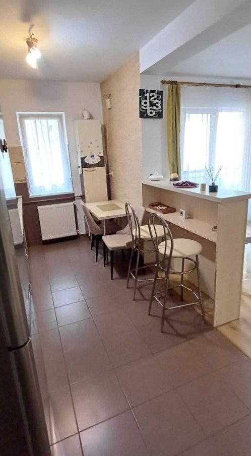 Giroc-Unitatea Militara | 2 Camere | Etaj 1 | Loc de parcare - Poză 1