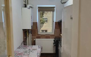 1 camera| decomandat| centrala proprie| etaj 2 - Poză 3