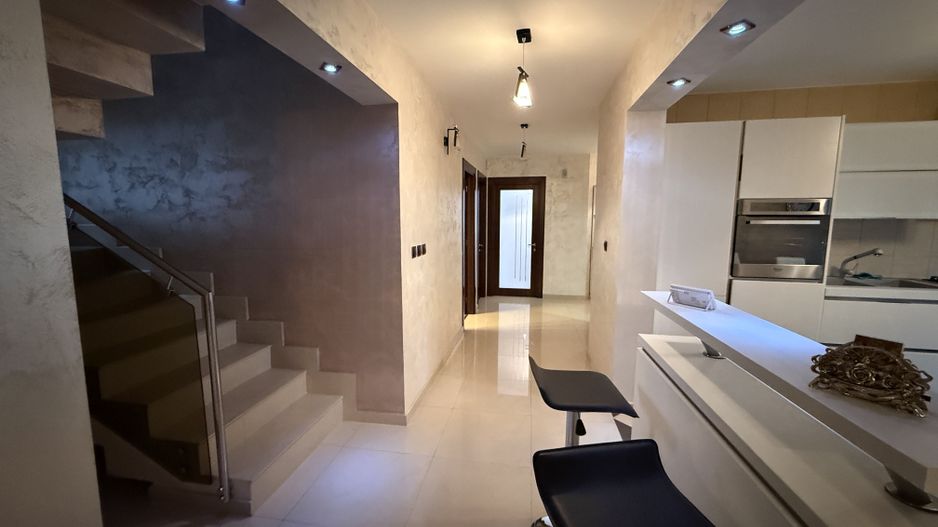 Casă 4 dormitoare | 230 MP | Central | Mobilată & Utilată | 280.000 € - Poză 35