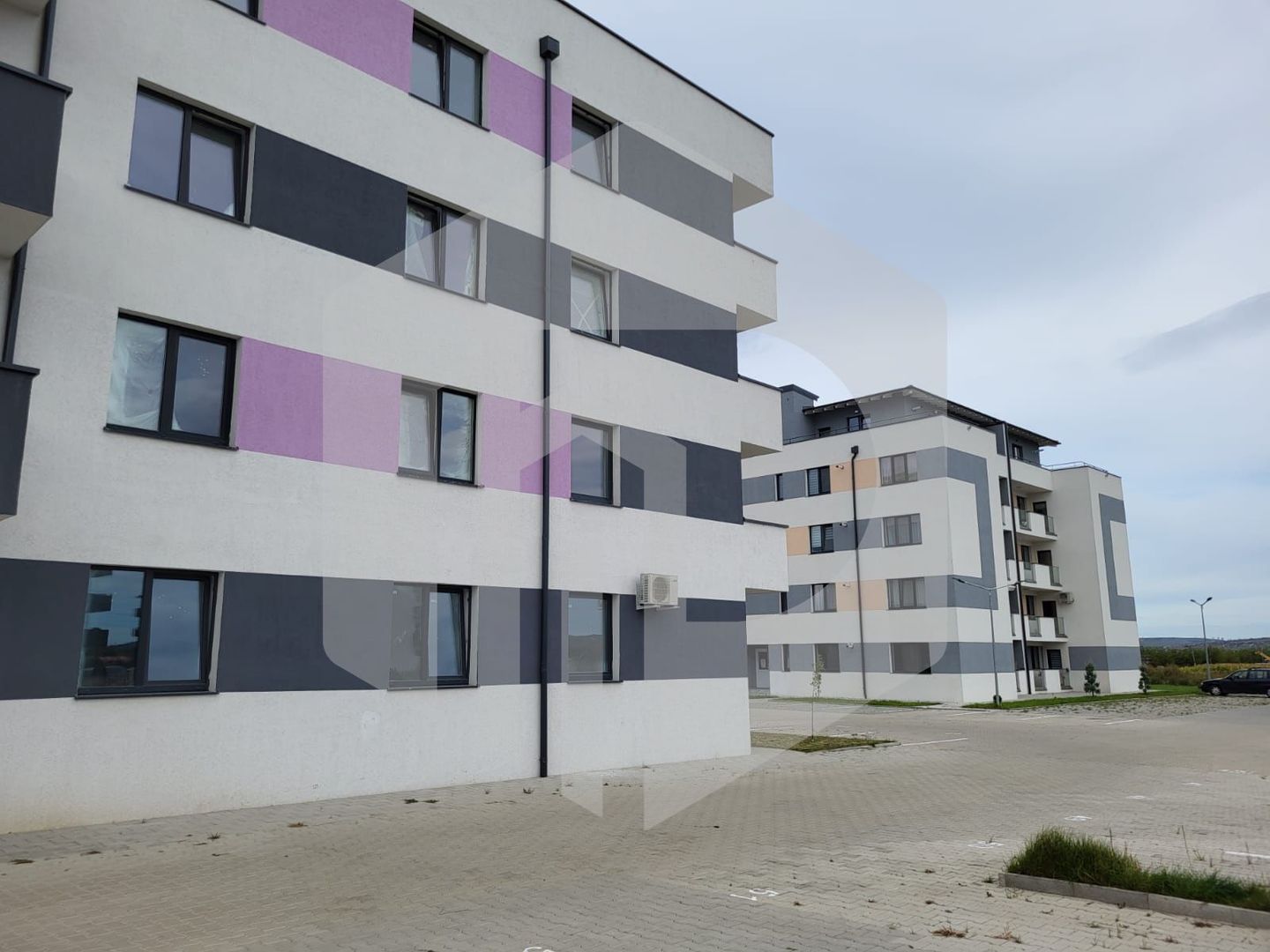 Calea Surii Mici | Apartament 3 camere - La Cheie - Intabulat - Poză 3