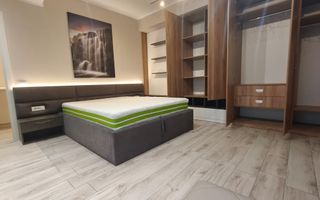 DE VÂNZARE — 3 CAMERE, B-DUL MAMAIA, DELFINARIU, VEDERE LAC - Poză 8