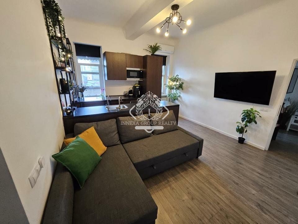 Piata Romana-Lahovari | Apartament 2 camere | Dressing - Poză 1