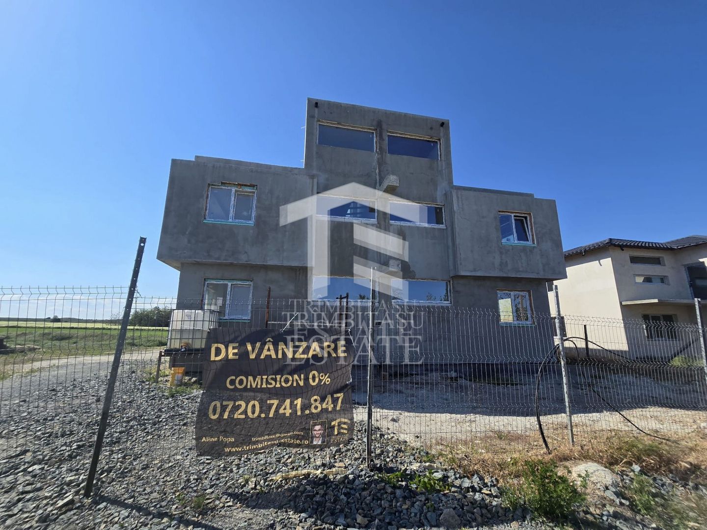 OVIDIU-POIANA- Vila tip duplex | terasa circulabila | gaz | curte - Poză 1