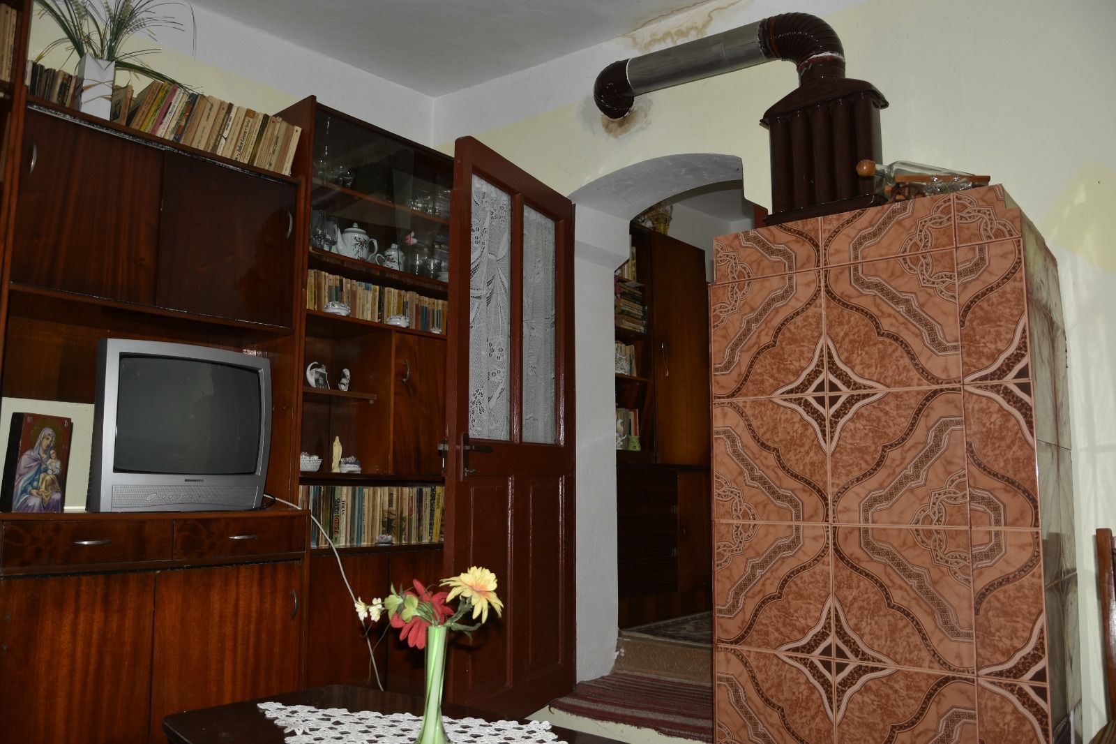 CASĂ TRADIȚIONALĂ CU GRĂDINĂ GENEROASĂ ȘI VIE – ISACCEA, JUD. TULCEA - Poză 9