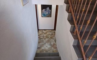 Casă versatila intretinuta 143 mp utili 5 camere 3 bai pivnita Lazaret - Poză 19