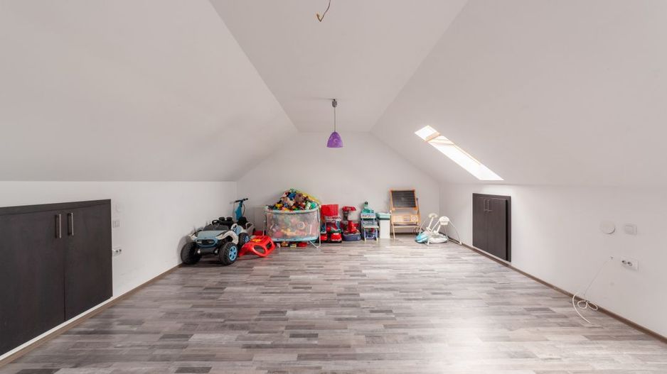 Casa cu 5 camere Stefanesti, Aleea Viilor, AG - Poză 8