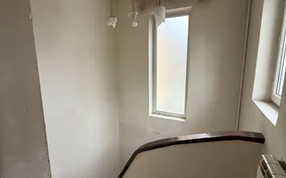 Imobil mixt renovat 184 mp | Locuință / birou / showroom | Zonă centrală Carol - Poză 11
