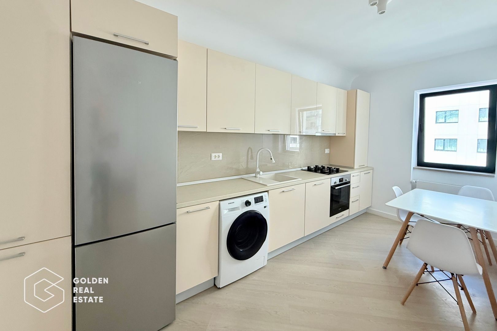 Studio la cheie Pipera, Cortina North, etaj 5,  mobilat și utilat - Poză 4