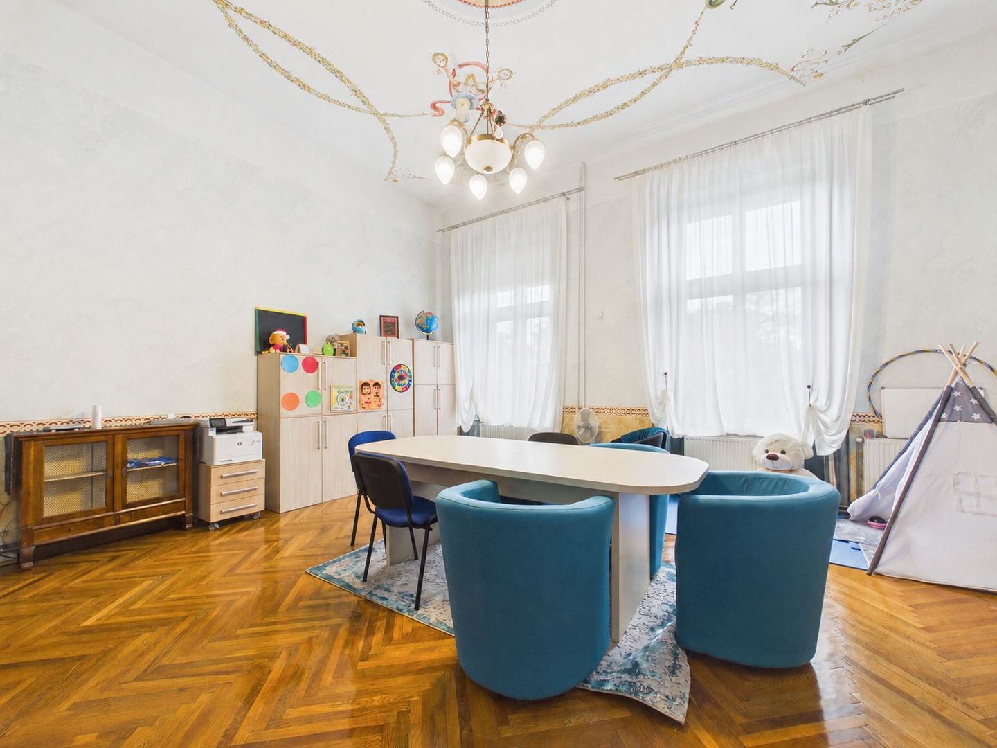 Apartament emblematic in Palatul Cenad, Arad - Poză 9