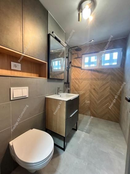 Inchiriez apartament cu 3 camere in complexul studentesc - Poză 5