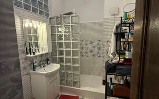 Casă de vânzare - 2 corpuri – zona Mega Mall -  Vatra Luminoasa - Monza - Poză 22