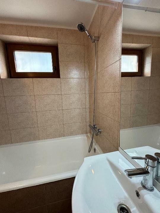 Casa/Vila P+1 individuala cu 3 camere - zona 1 Mai - Poză 9