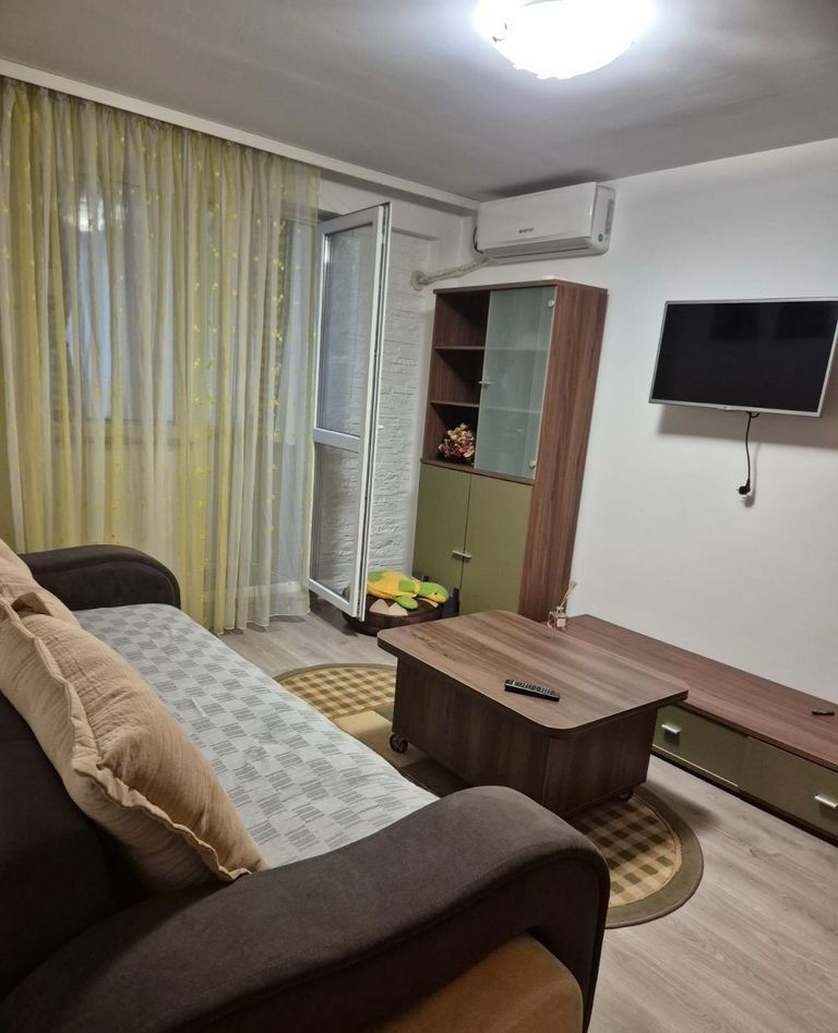 Cameră de inchiriat într-un apartament 2 camere, 3 min metrou Raul Doamnei - Poză 1