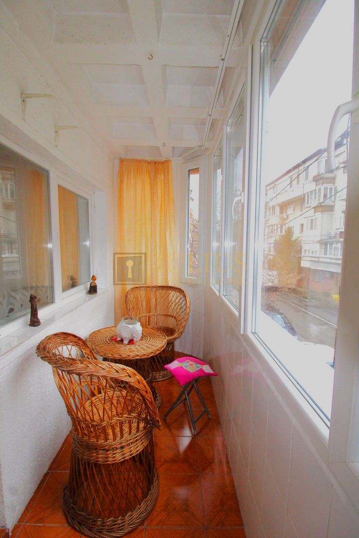 2 camere, centrala proprie, zona Bucovina, loc de parcare langa bloc - Poză 9