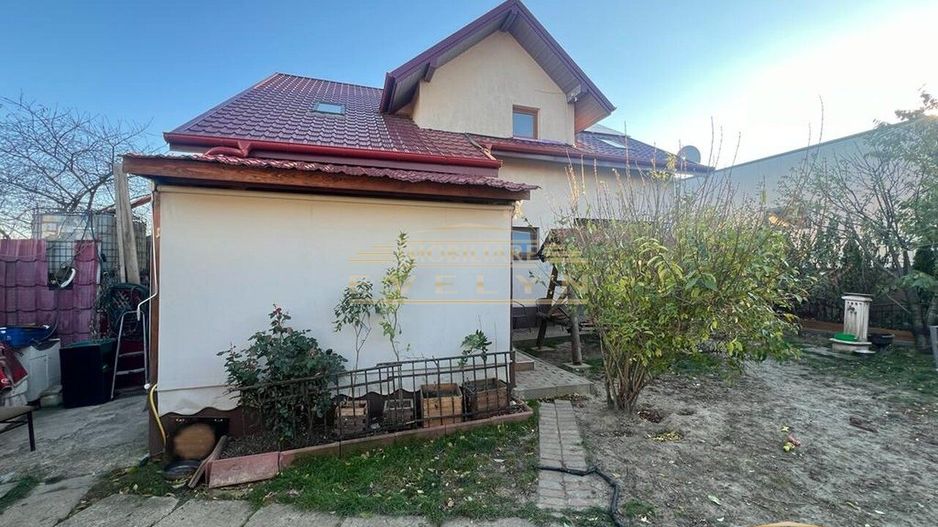 Casa tip duplex de vanzare + teren, zona Manastirea Doamnei. - Poză 6