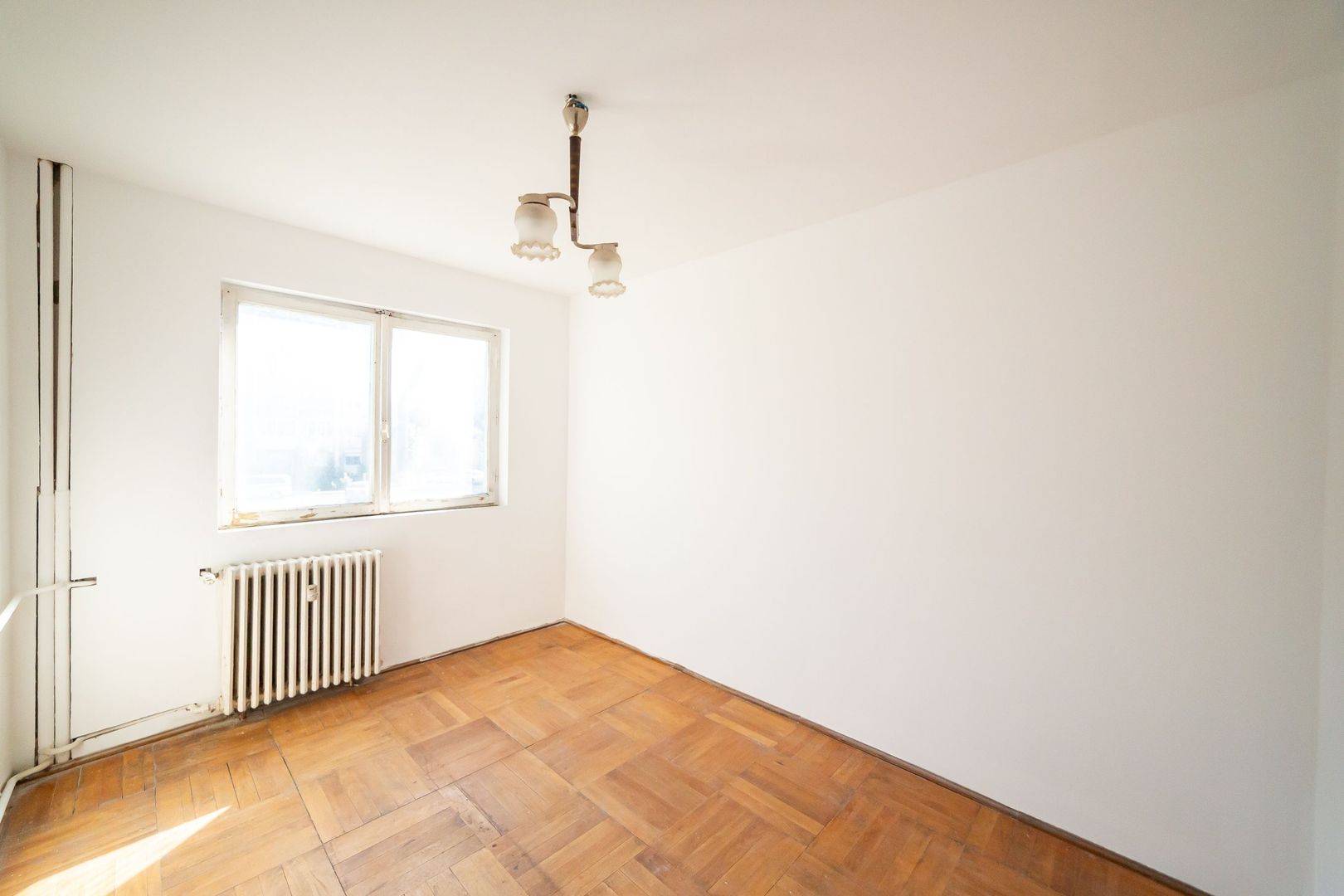 VANDUT! Apartament 2 camere etaj 1 - Aurel Vlaicu Comision 0% - Poză 2