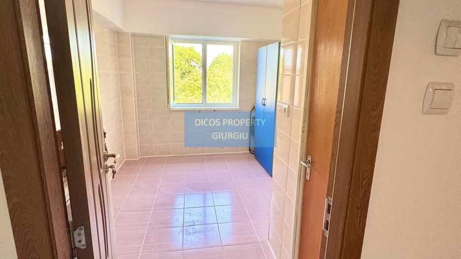 Apartament 2 camere, decomandat – Zona Centrală, bloc Lumina - Poză 6