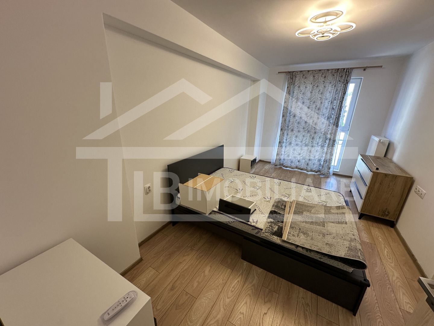 Apartament cu 3 camere, 80mp, parcare, zona Maurer Residence - Poză 6