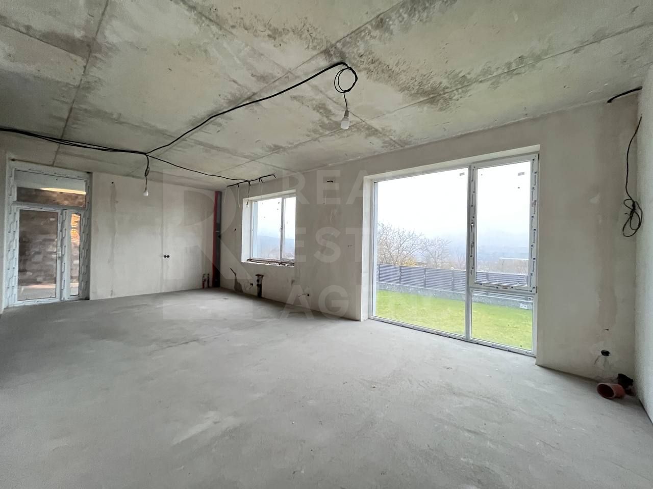 Vânzare, Hi-Tech, 2 nivele, 3 camere, strada Fântânița, Tohatin - Poză 12