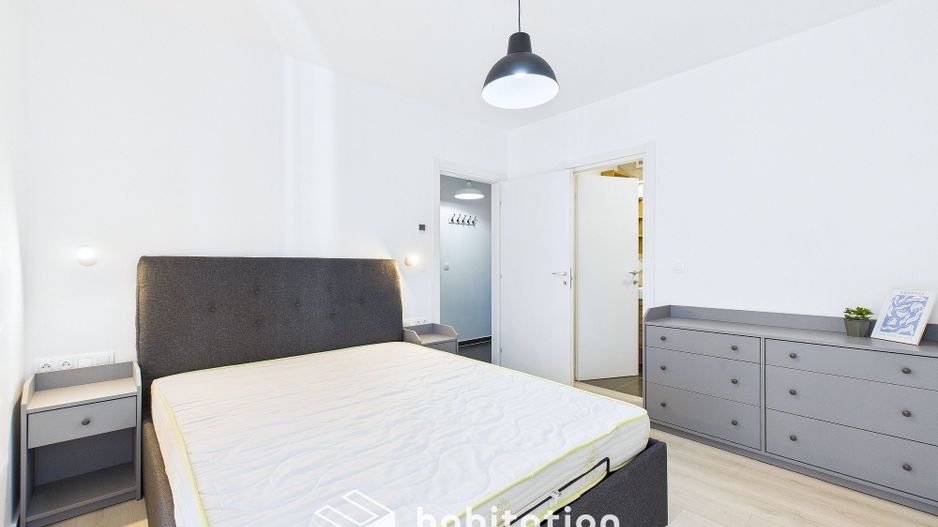 Apartament elegant si vibrant, vedere panoramicǎ ,zona Lipovei- Padure - Poză 14