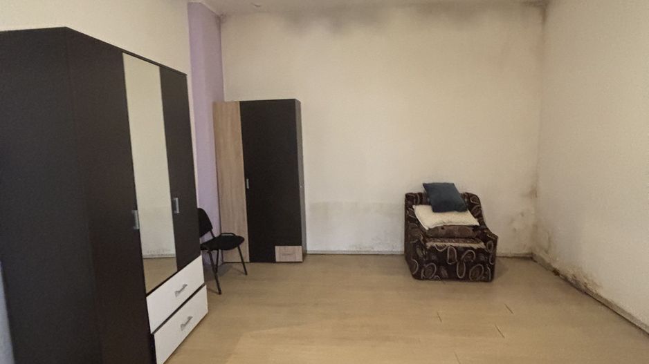 Apartament cu o camera generos zona Dimbovita - Poză 1