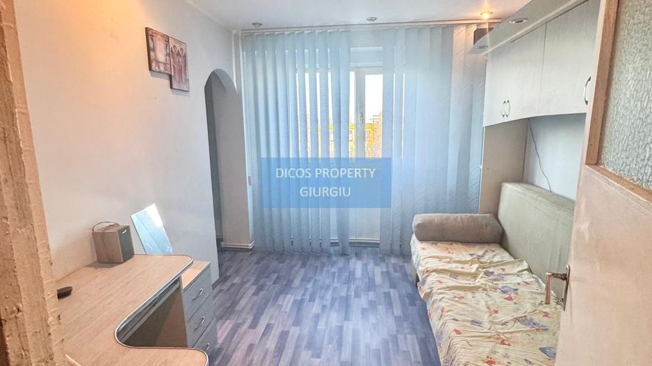 Apartament 3 camere de vânzare – Tineretului - Poză 1