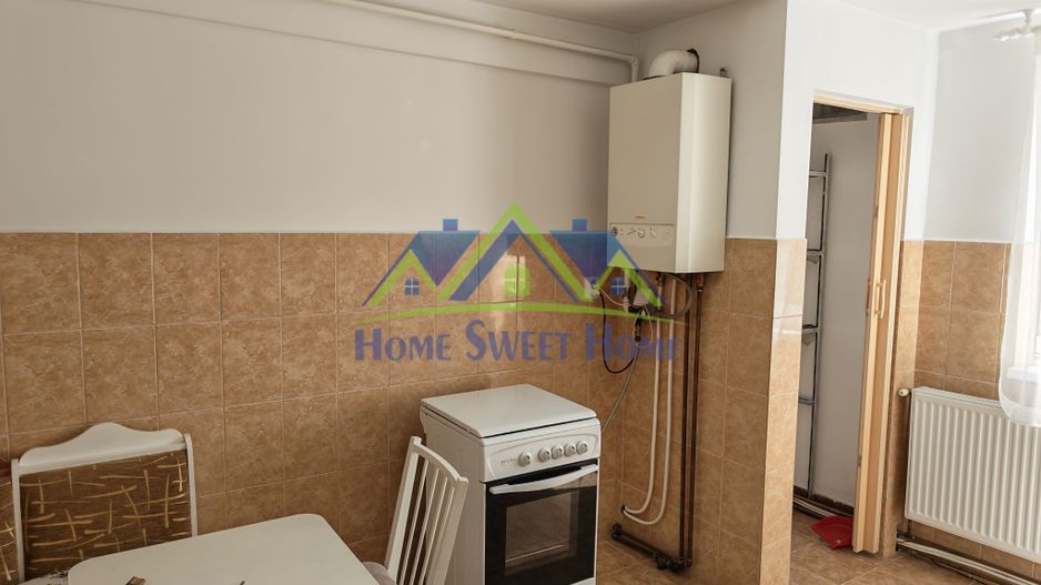 Garsoniera etaj 1, zona Pietonala(in spate la SuperBet), 35mp, dec.! - Poză 3