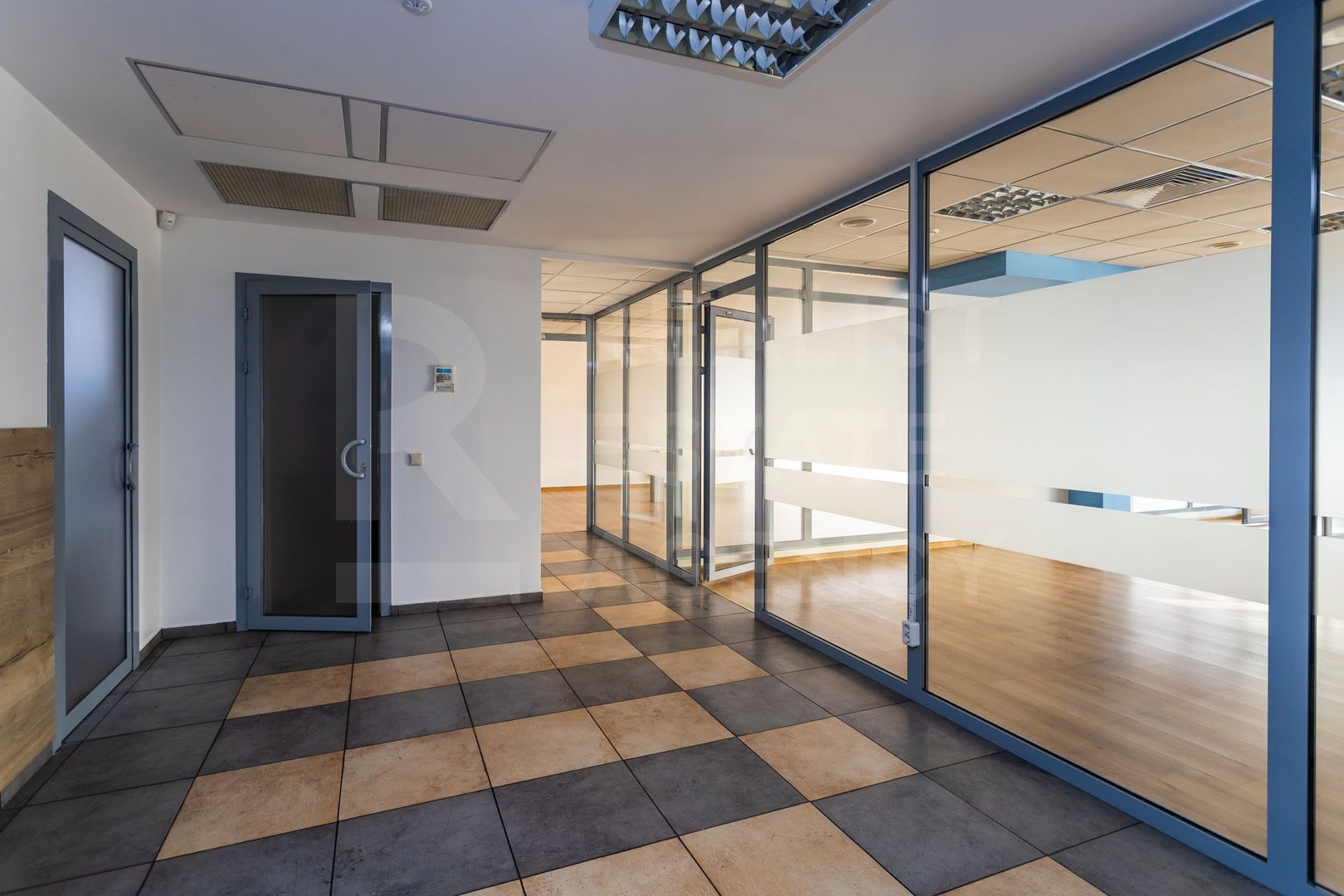 Chirie, spațiu comercial, 280 mp, strada Socoleni, Râșcani - Poză 4